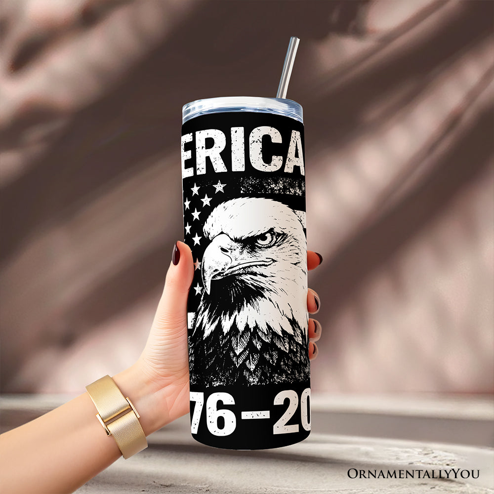 アメリカ250周年 フリーダムフラッグ イーグル 20オンス パーソナライズ タンブラー 蓋とステンレス製ストロー付き、7月4日 愛国的 1776年-2026年 ギフトカップ